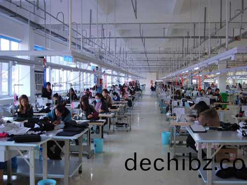 酒店(dian)製(zhi)服(fu)生(sheng)産車間